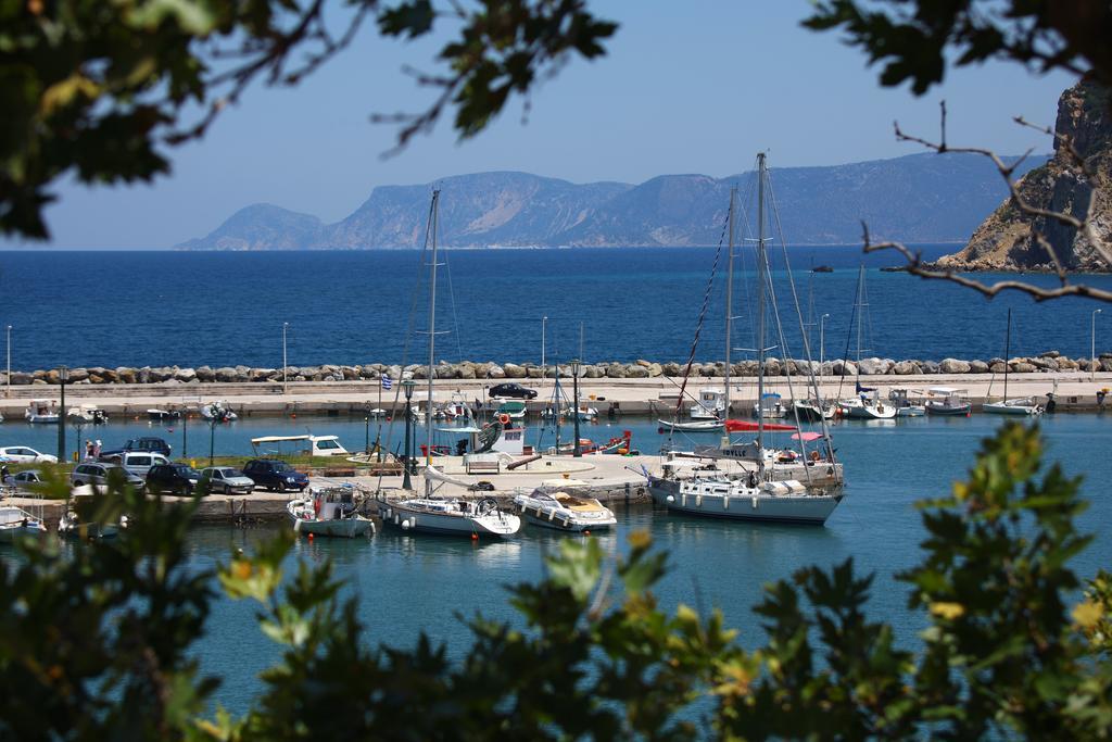 Aktaion Guest Rooms Skopelos Town Bagian luar foto