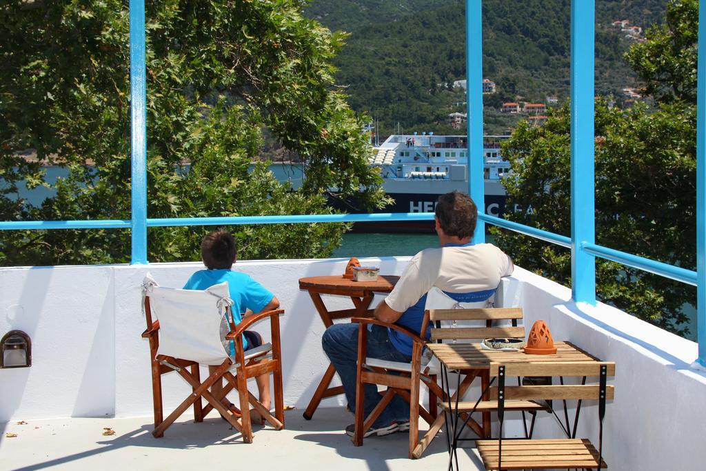 Aktaion Guest Rooms Skopelos Town Bagian luar foto